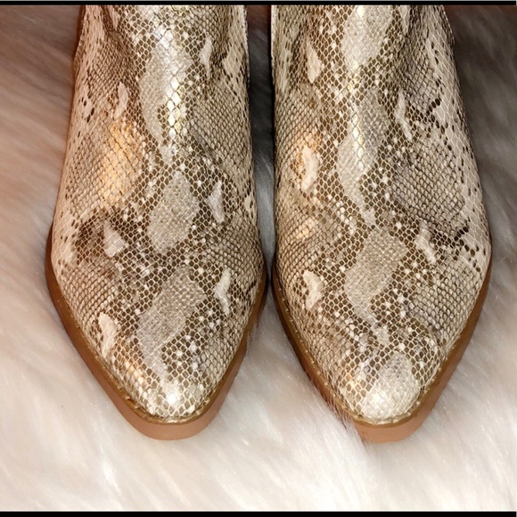 🆕COCONUTS By MATISSE Snake Print Leather Booties - Picture 6 of 8